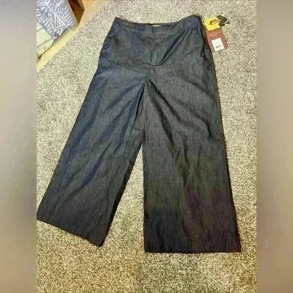 Kika Vargas Indigo Wide Leg Cropped Pants with Scalloped Pocket Size 8- NWT - Picture 3 of 13